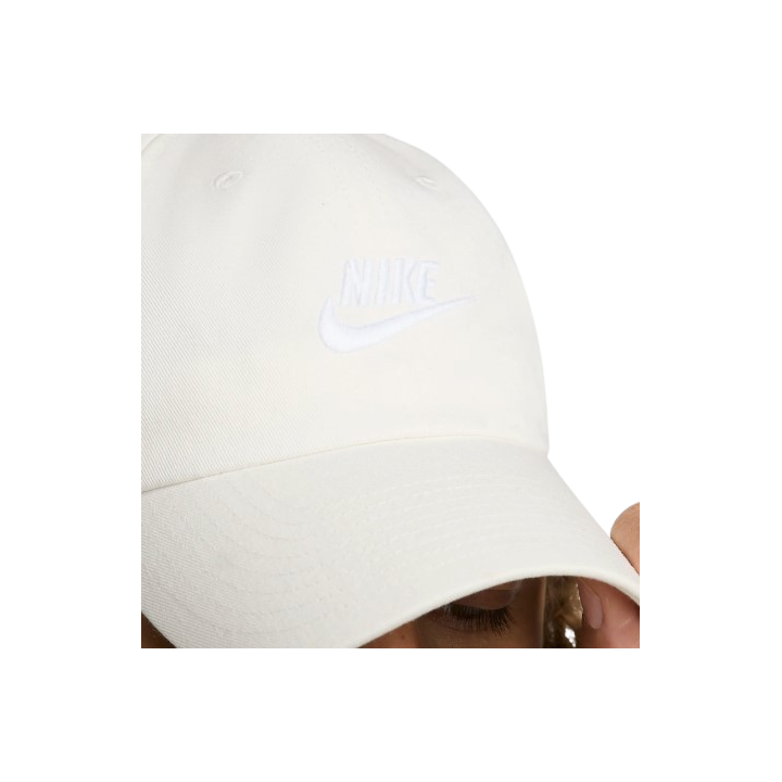 casquette blanche nike