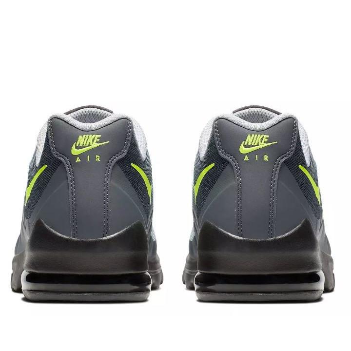 CHAUSSURES NIKE AIR MAX INVIGOR