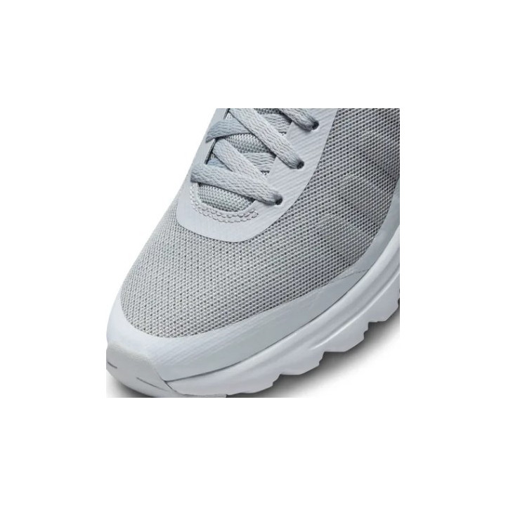 chaussures nike air max invigor
