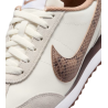 Nike Chaussures Pacific Premium Femme