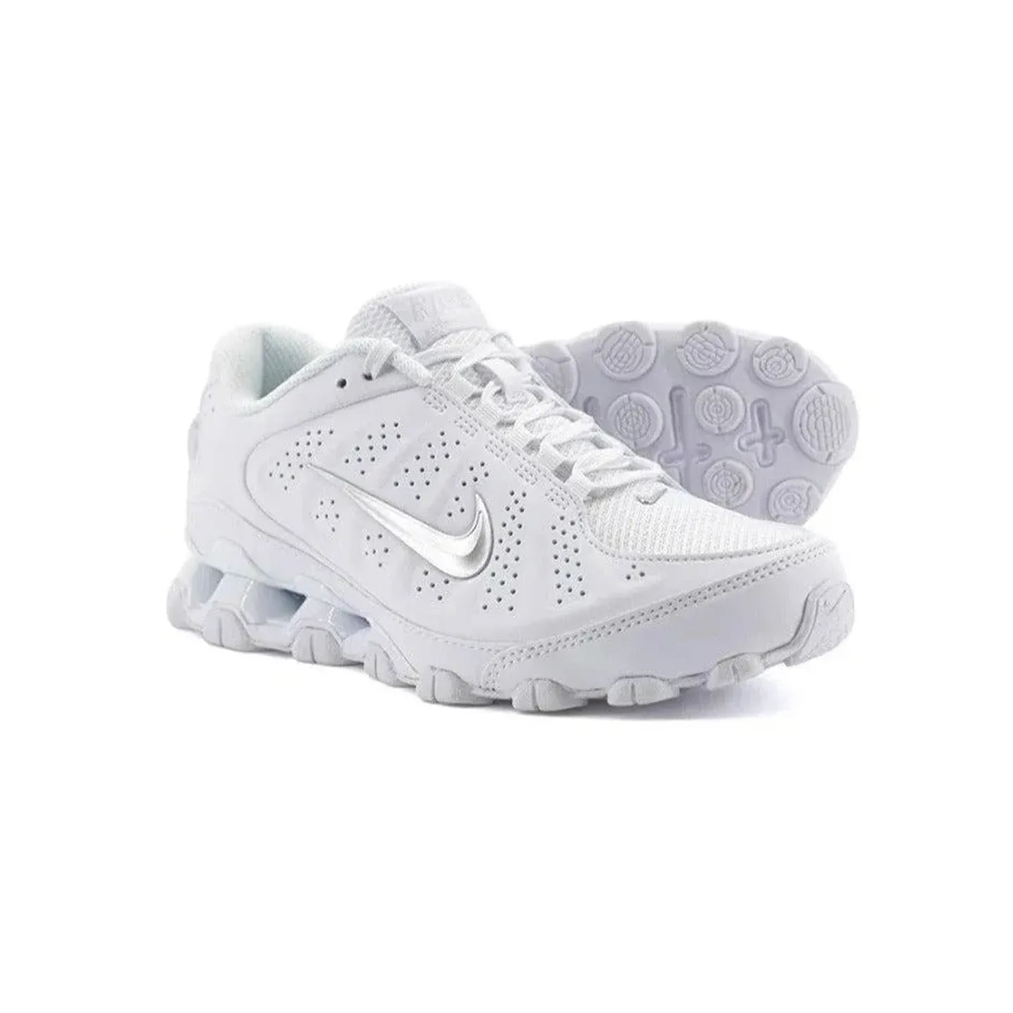Vue latérale des Nike Reax 8 SL femme, montrant l'amorti talon épais et la tige synthétique durable.