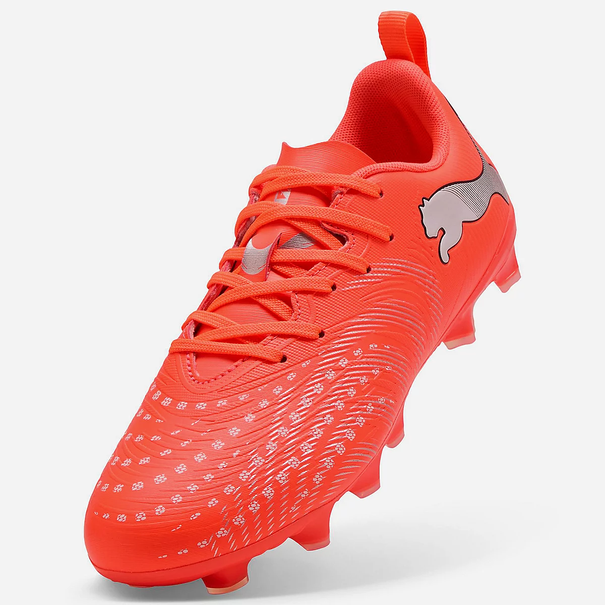 PUMA Future 9 Play FG/AG : Légèreté et agilité pour les playmakers