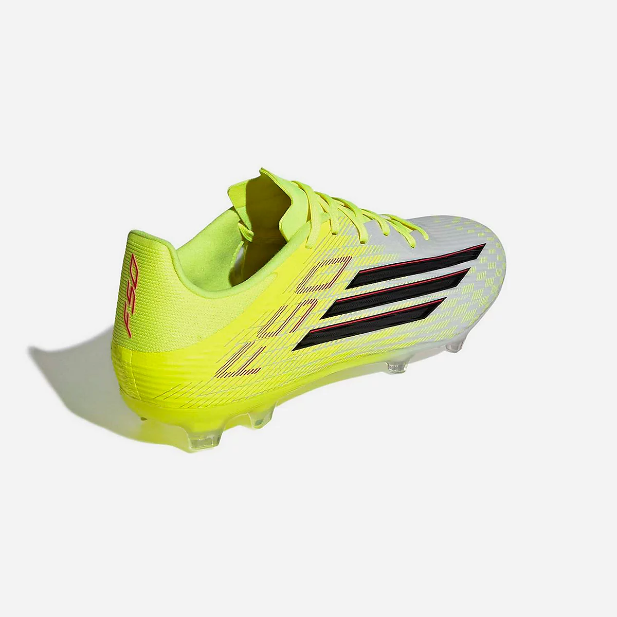 Adidas F50 League : Semelle Sprintplate pour accélérations et contrôle