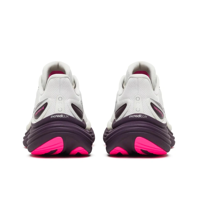 Saucony Triumph 24 : Amorti ultra-confort pour longues distances