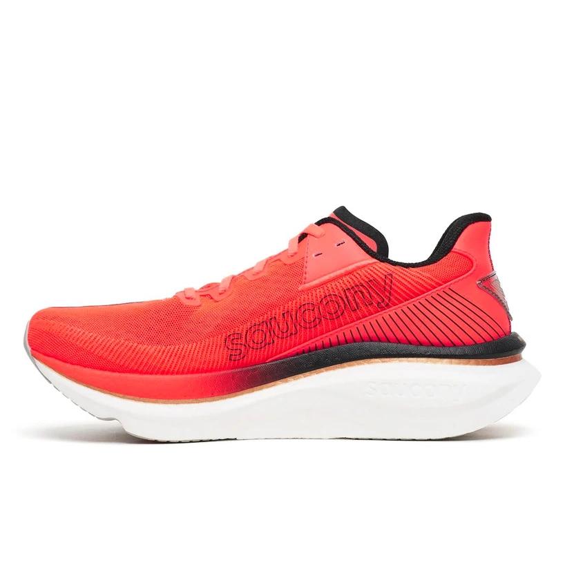 Endorphin Azura Saucony : Amorti énergétique et propulsion naturelle
