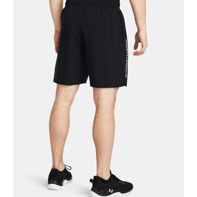 Under Armour Short Tech Woven : séchage rapide et anti-transpiration