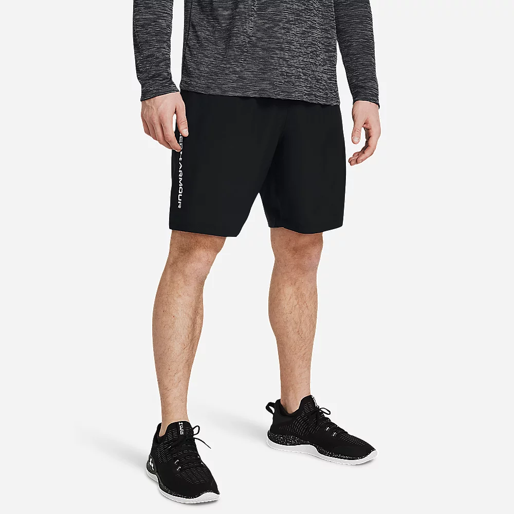 Under Armour Short Woven Tech : léger et respirant pour sportifs