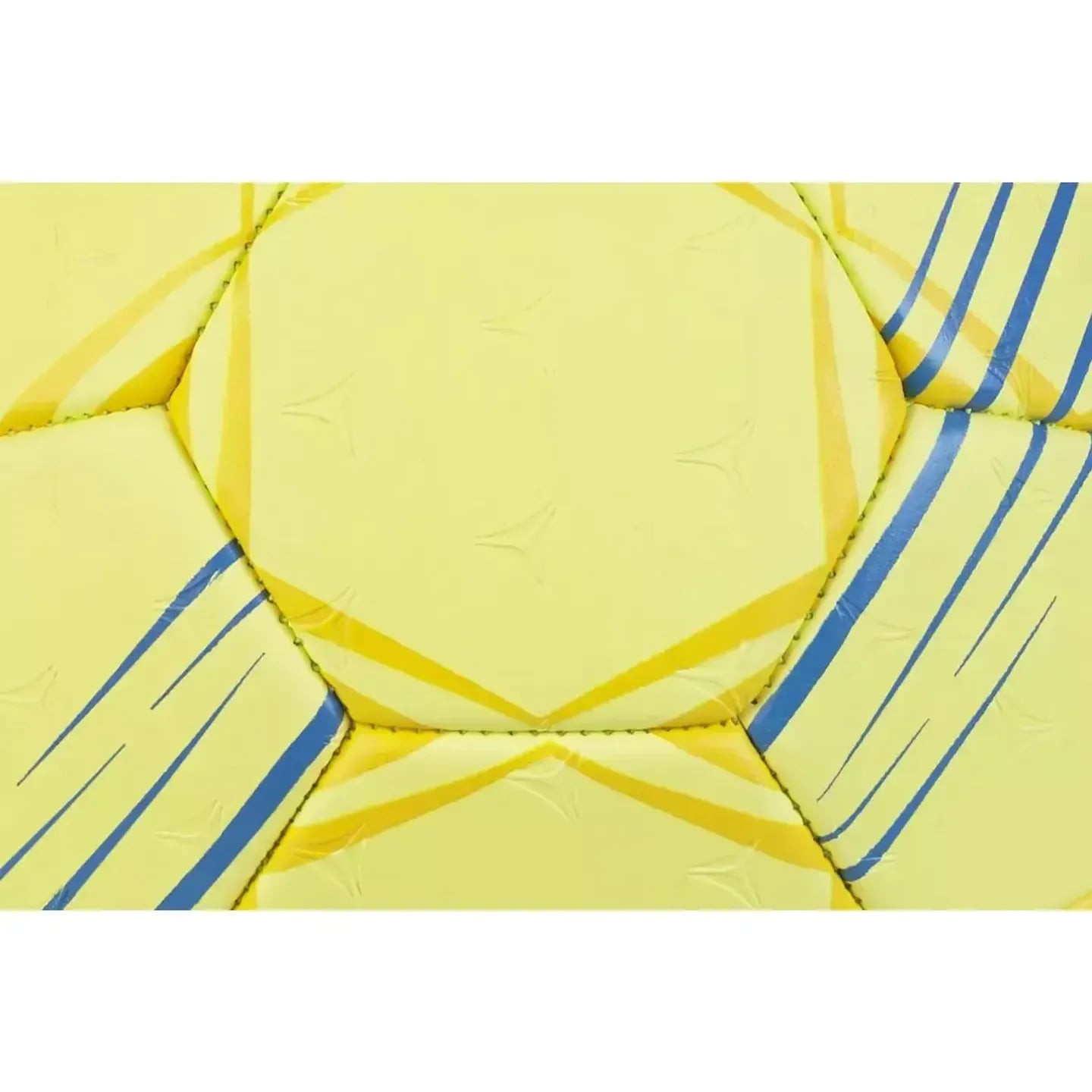 Détail latéral du ballon de handball Select Mundo DB V24 avec vessie Zero-Wing et coutures bicolores