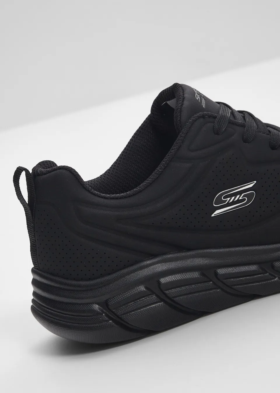 Skechers GO WALK NOW : Marcher librement avec technologie Heel Pillow