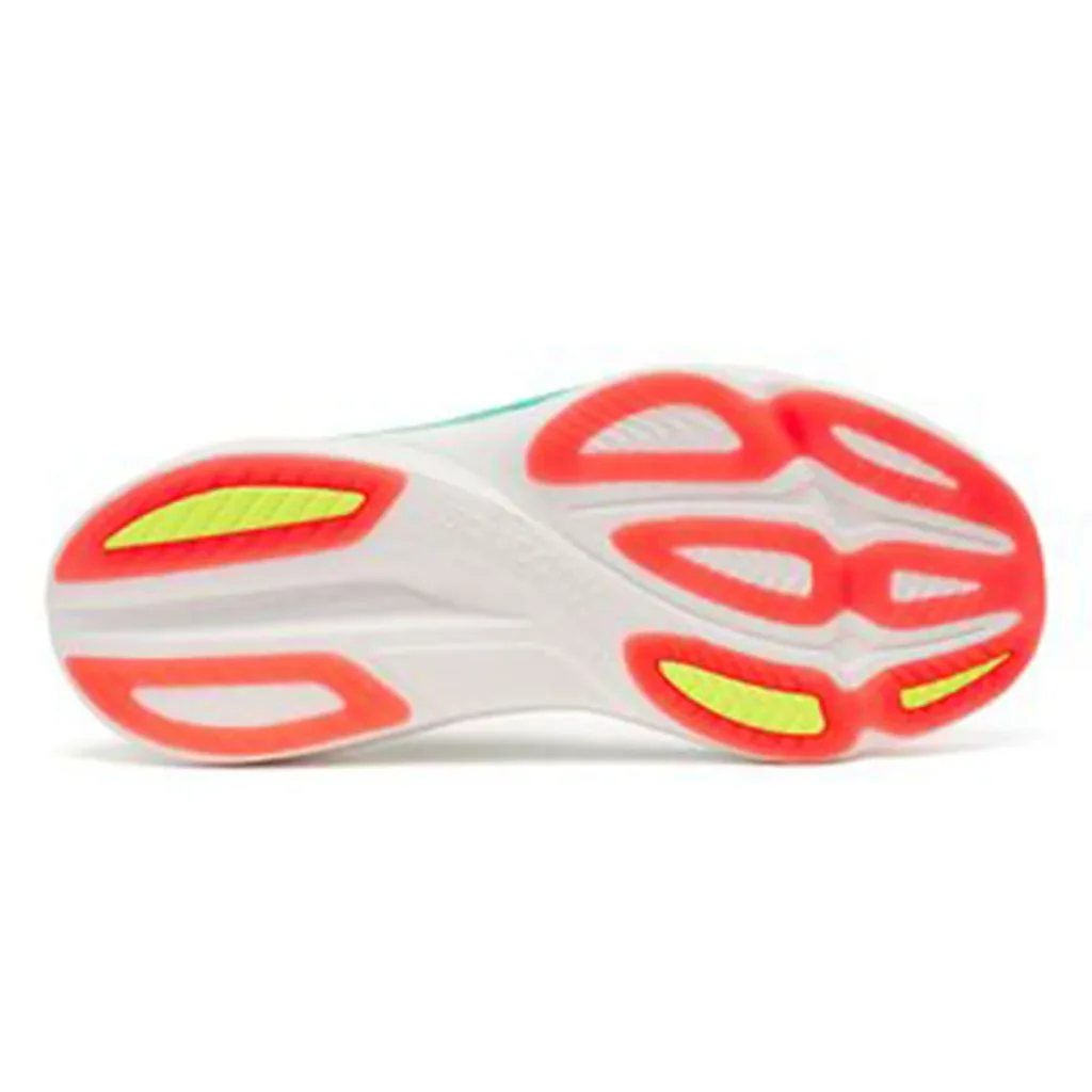 Endorphin Azura Saucony : Confort et vitesse pour chaque foulée