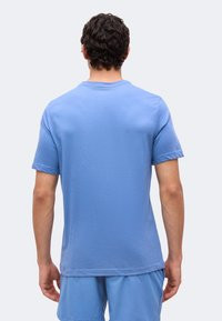 Nike M NK DF TEE DFC Crew - T-shirt respirant Dri-FIT