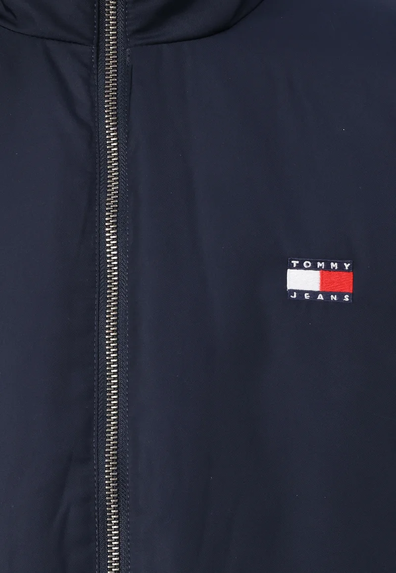 Veste matelassée Tommy Jeans : confort et style pour l'automne/hiver