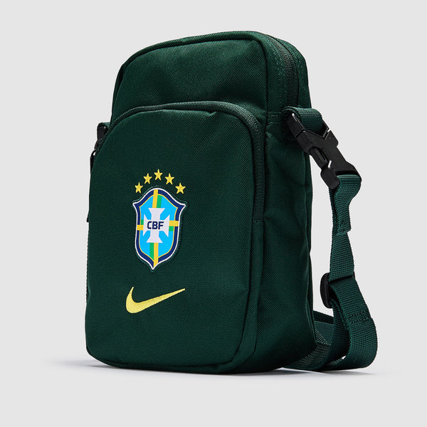 Nike CBF Heritage Crossbody : Élégance et style pour tous les looks