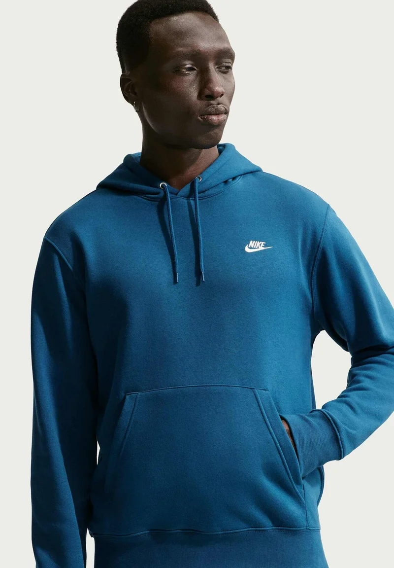 Nike Club Fleece Hoodie : Confort et style intemporel