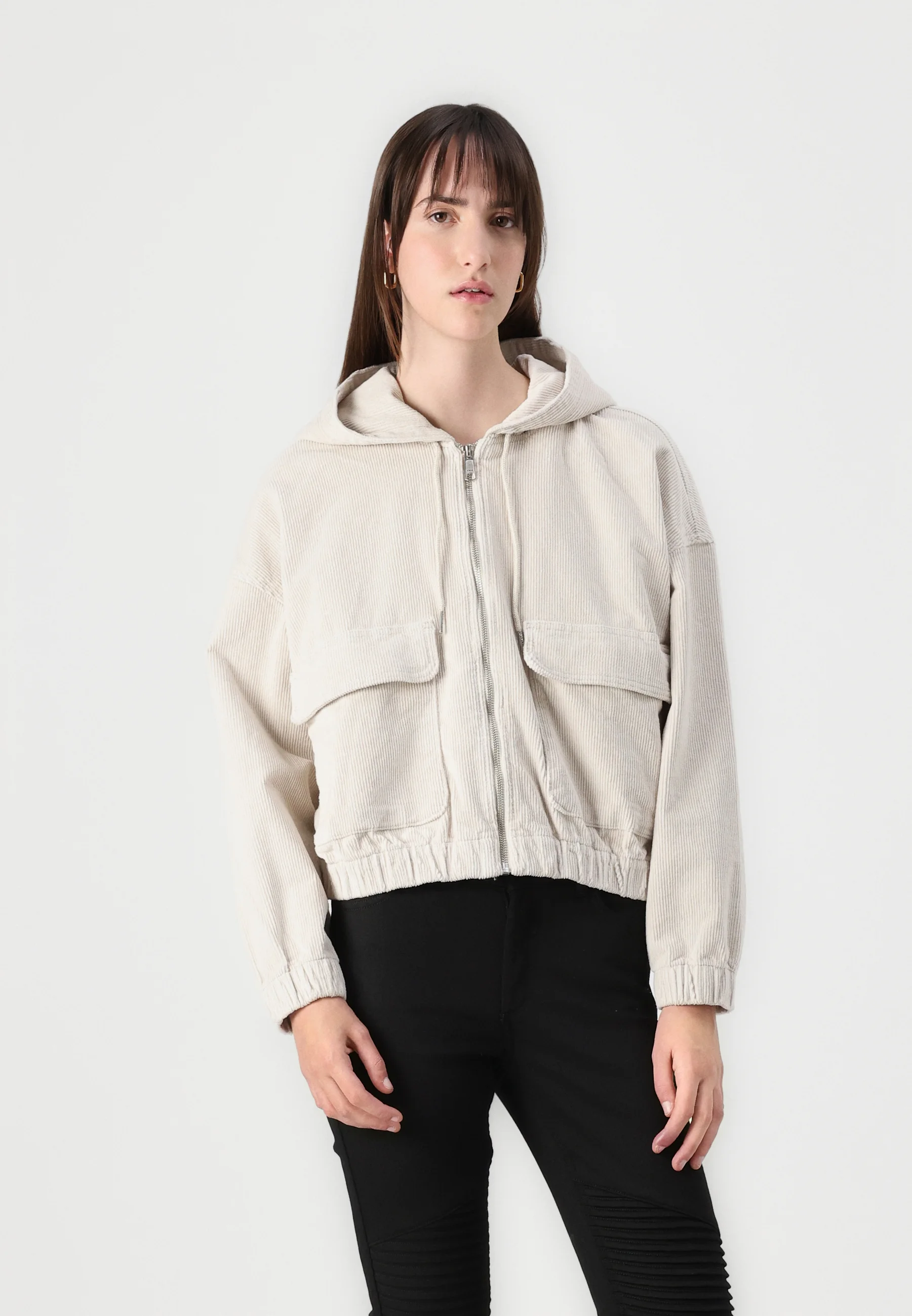 Veste velours côtelé ONLY - Capuche et cordon - Style intemporel