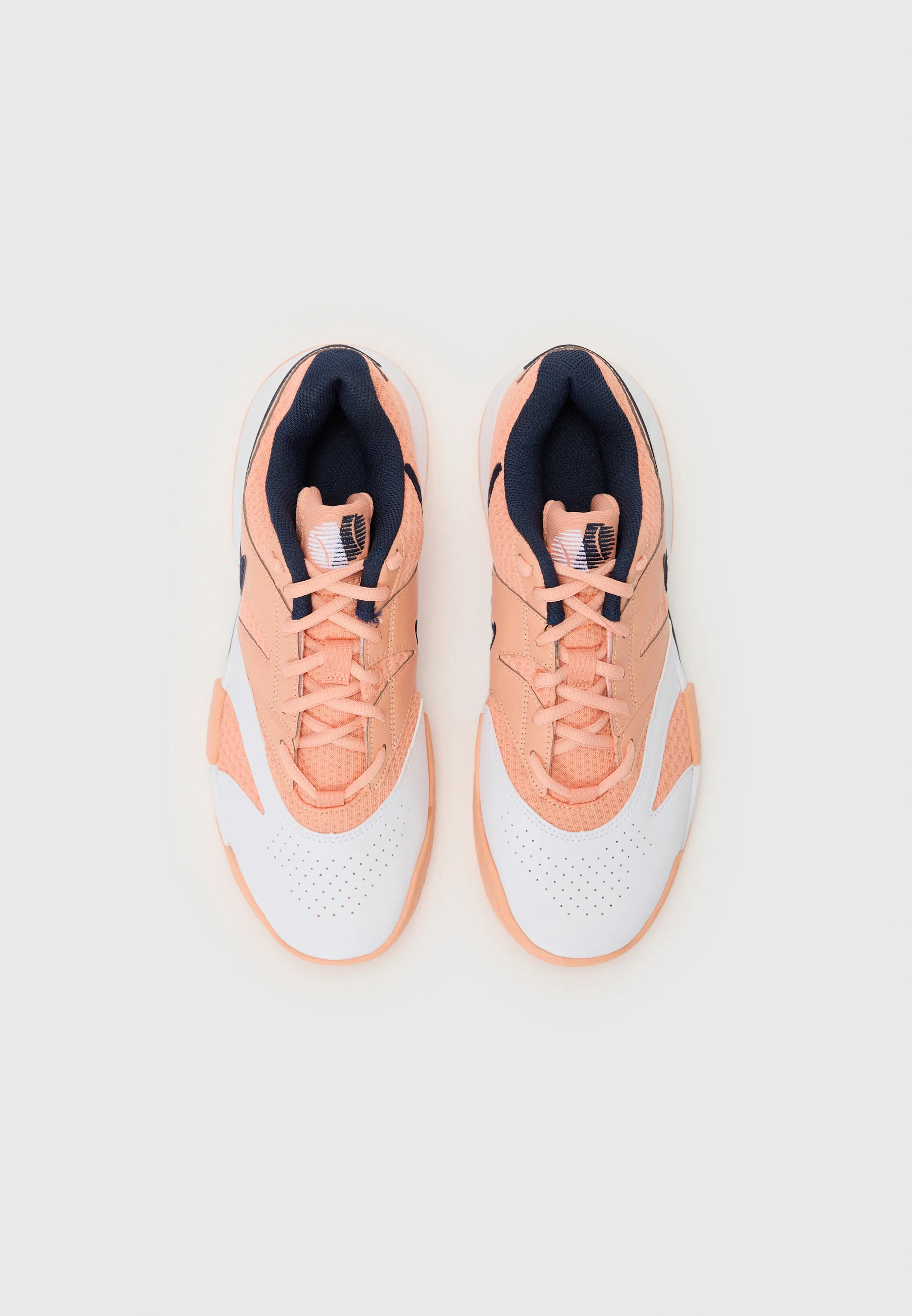 Nike Court Lite 4 : Traction et confort sur terre battue