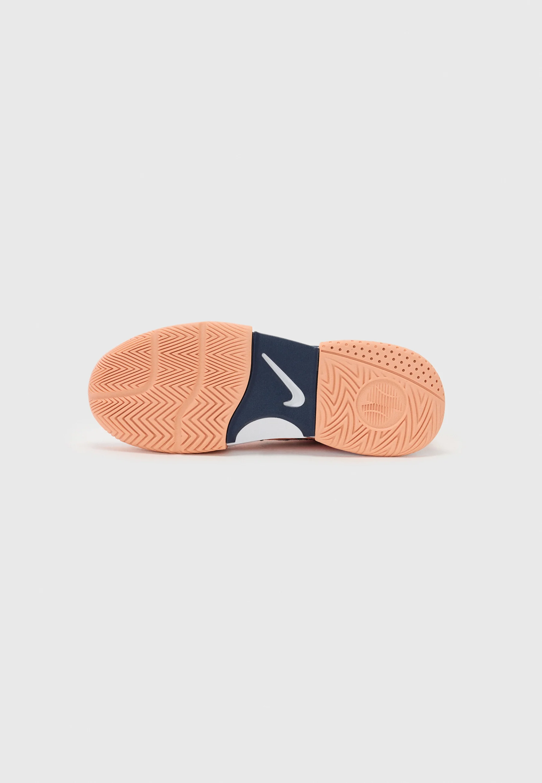 Nike Court Lite 4 : Traction et confort sur terre battue