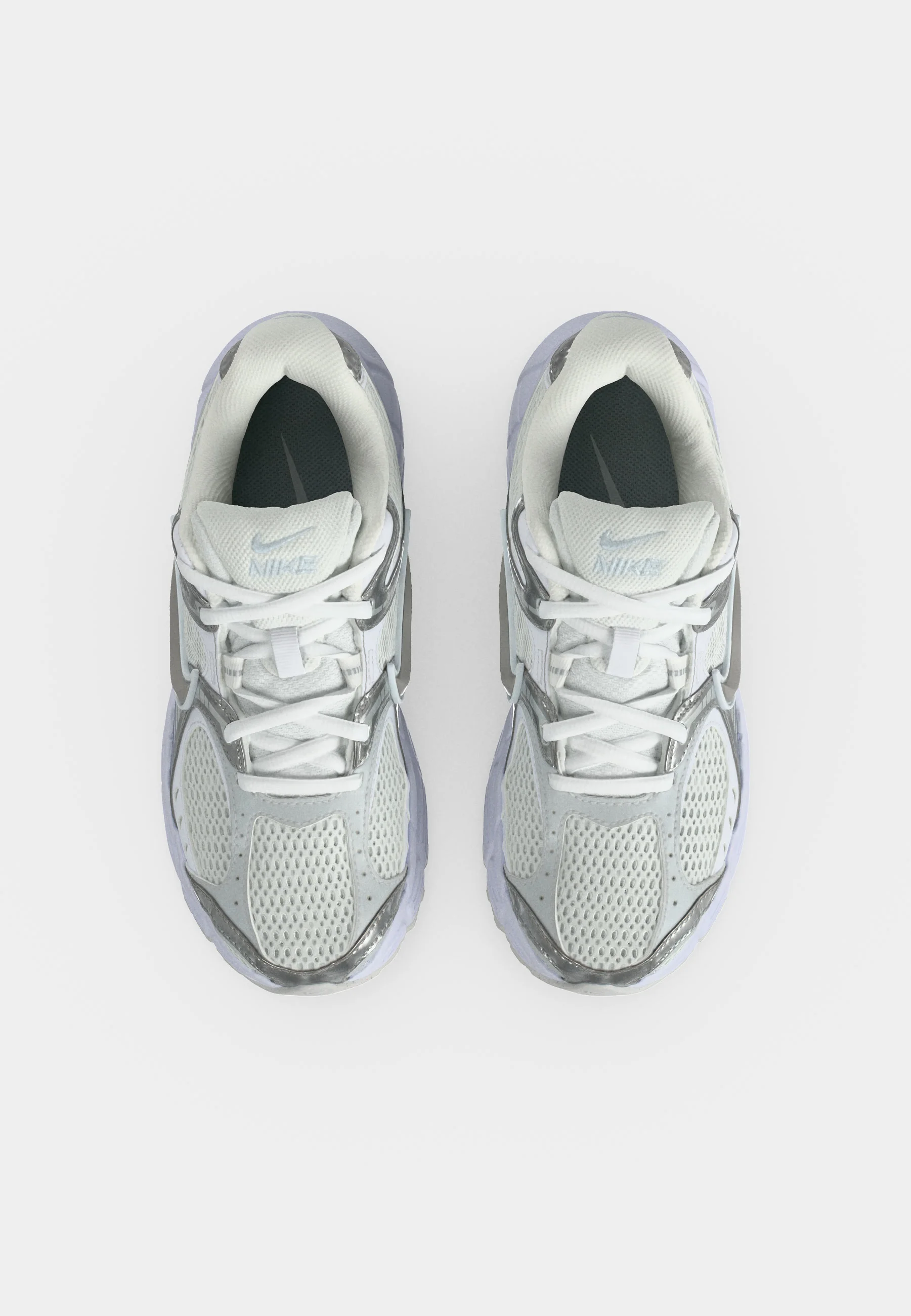 Nike V5 RNR Femme : Rétro Y2K avec amorti ultra-confort