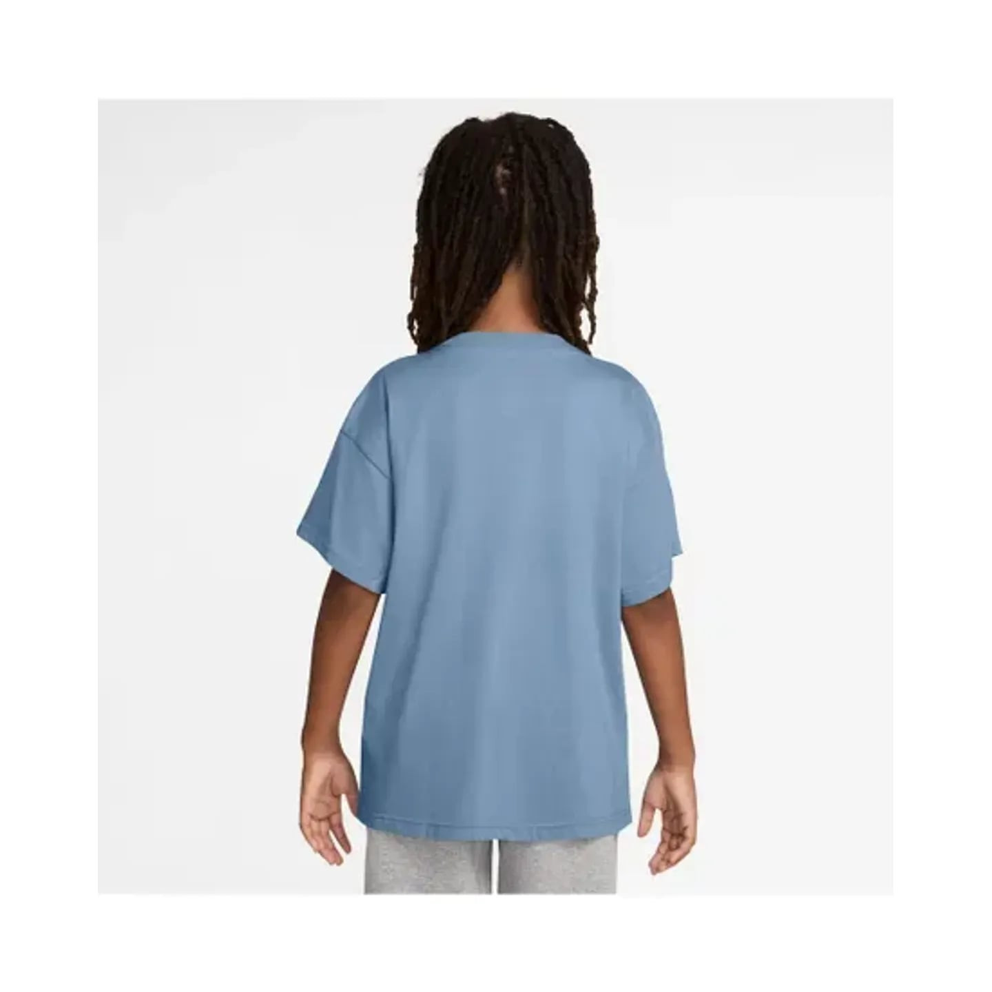 Vue de dos du t-shirt enfant bleu Nike NSW Tee M90 Club Xpress avec panneau arrière en coton uni