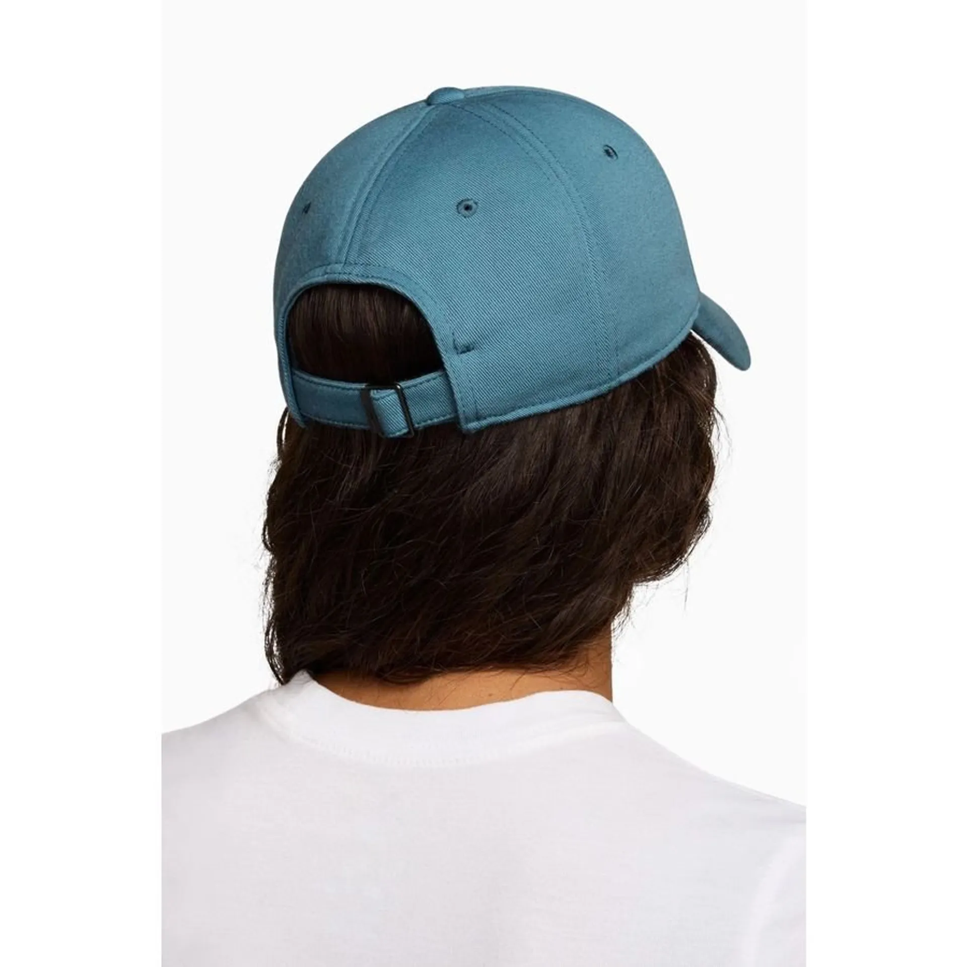 Nike Club Cap : Élégance décontractée, ajustable et 100% recyclée