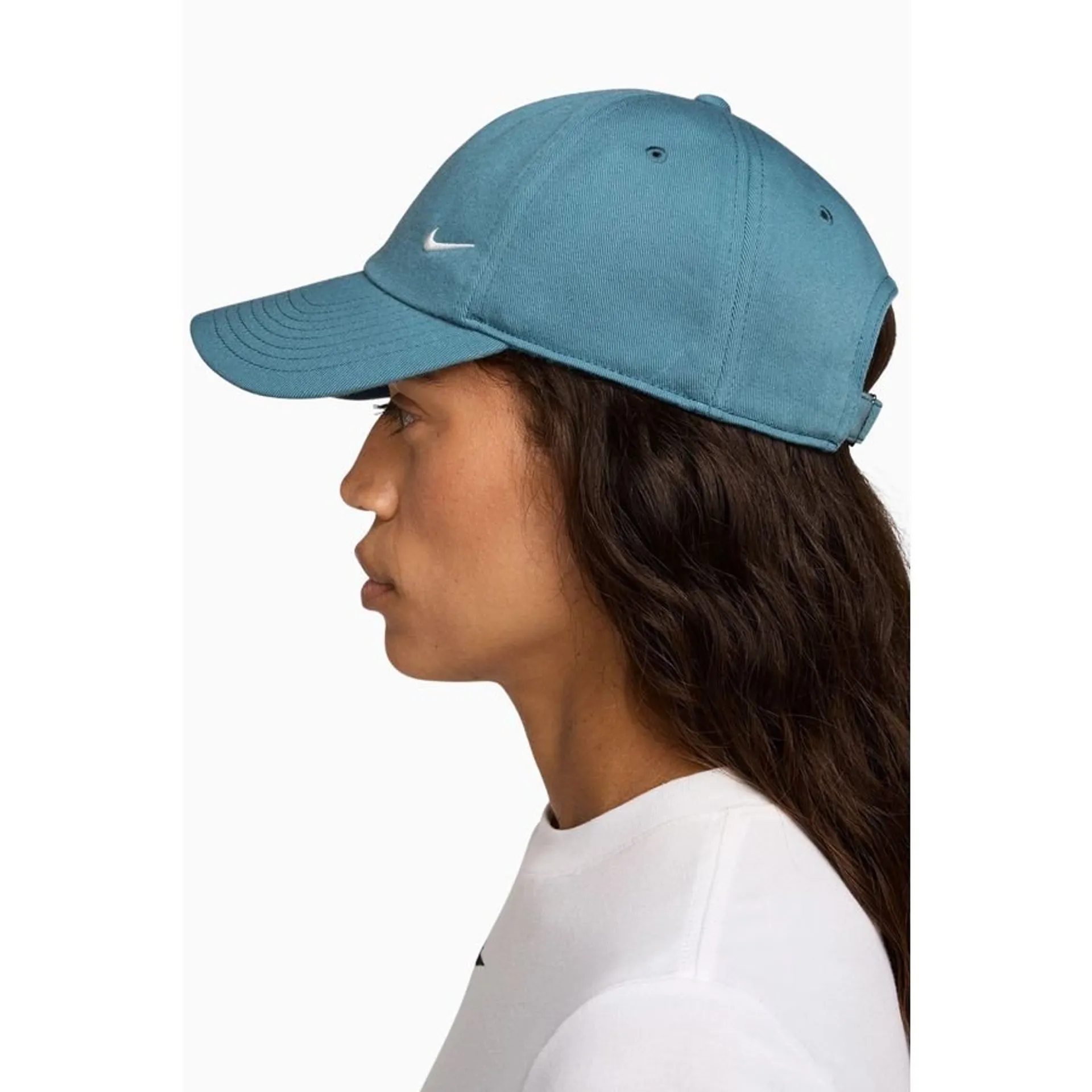 Nike Club Cap : Élégance décontractée, ajustable et 100% recyclée