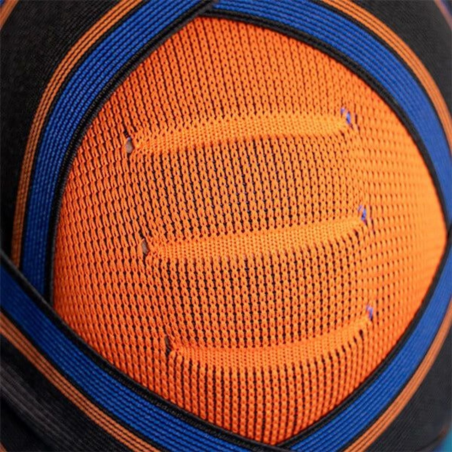 Thuasne Genouillère Ligamentaire De Sport Strapping Novelastic À Sangles Croisées Unisexe - vue déta