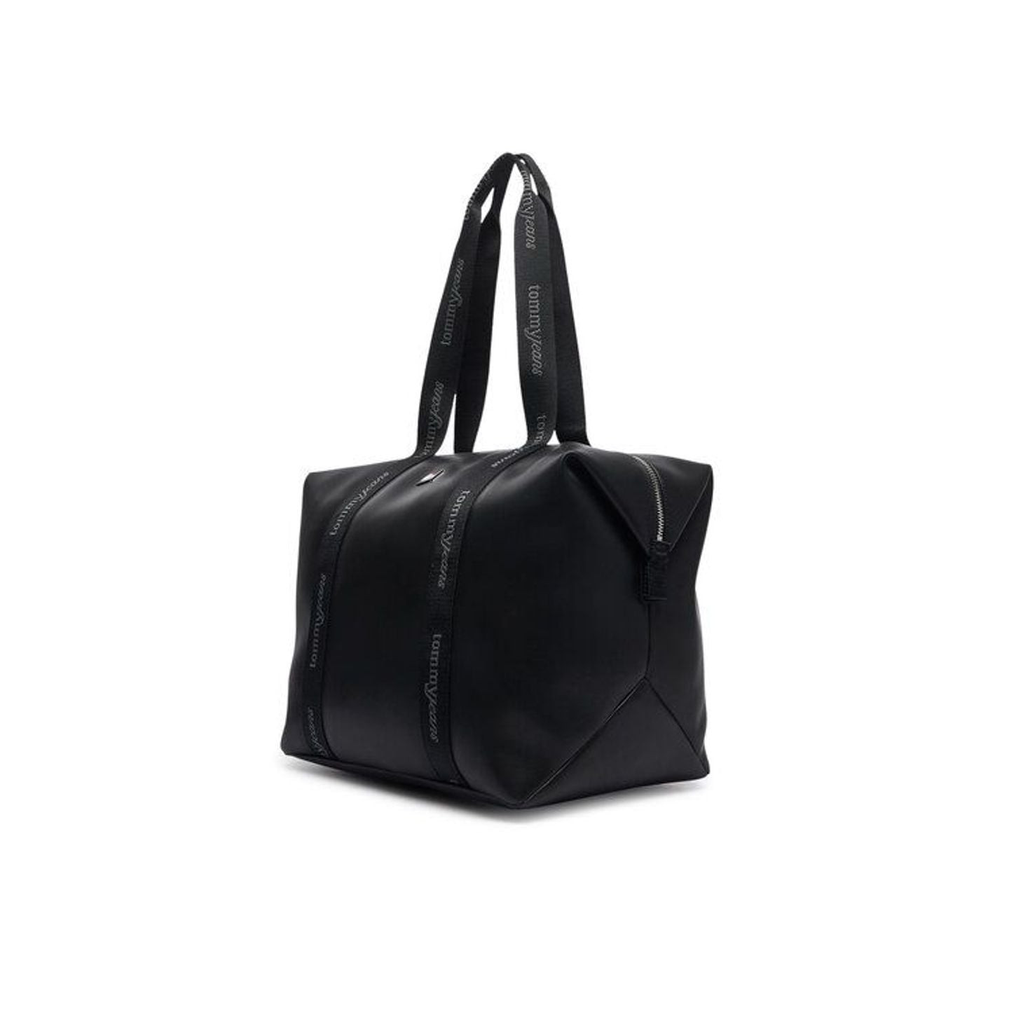 Vue de trois quarts du sac tote Tommy Jeans noir montrant ses côtés plissés et sa fermeture zippée