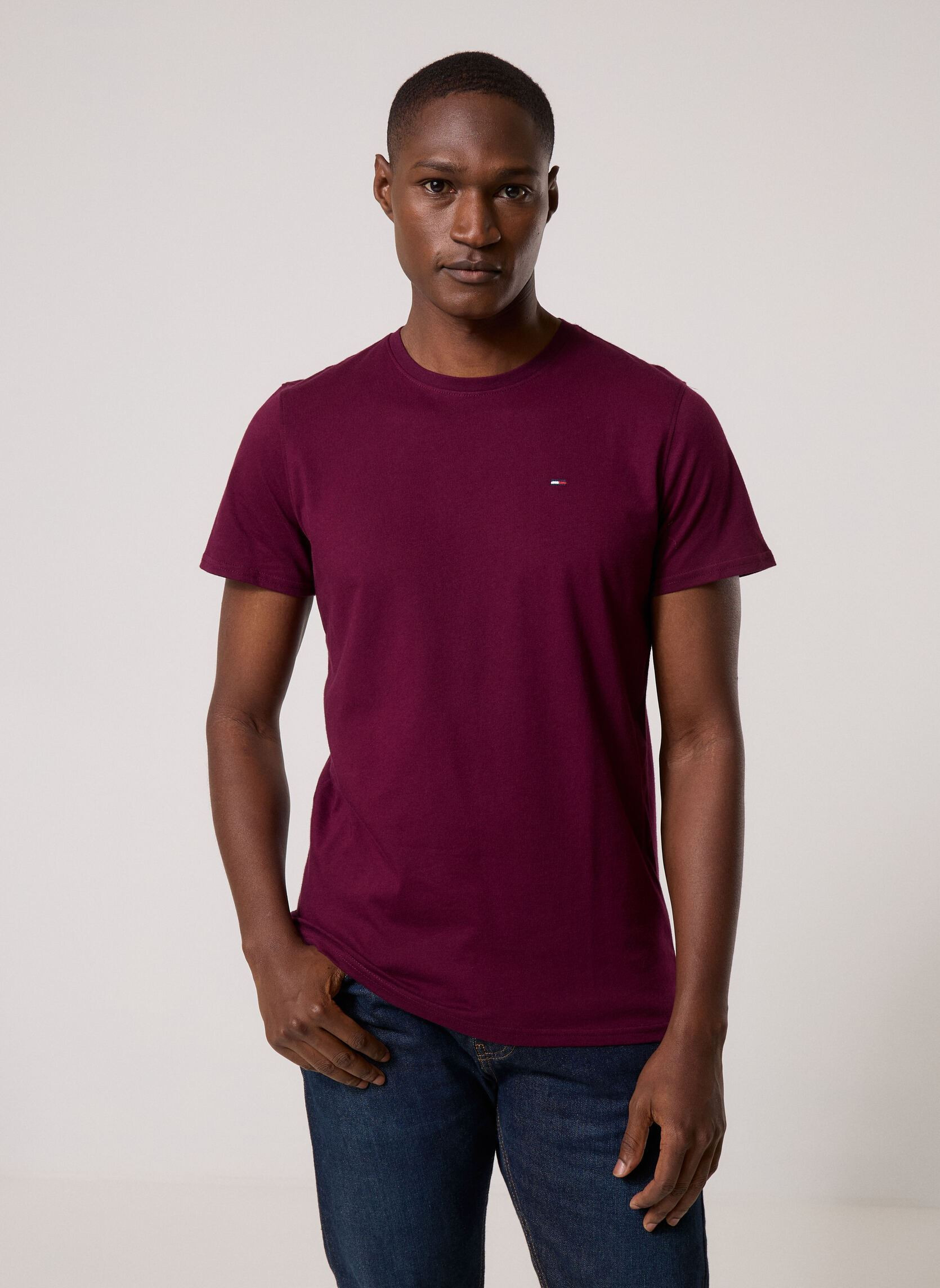 T-shirt Jersey Tommy Jeans - Coupe extra-slim, doux et élastique
