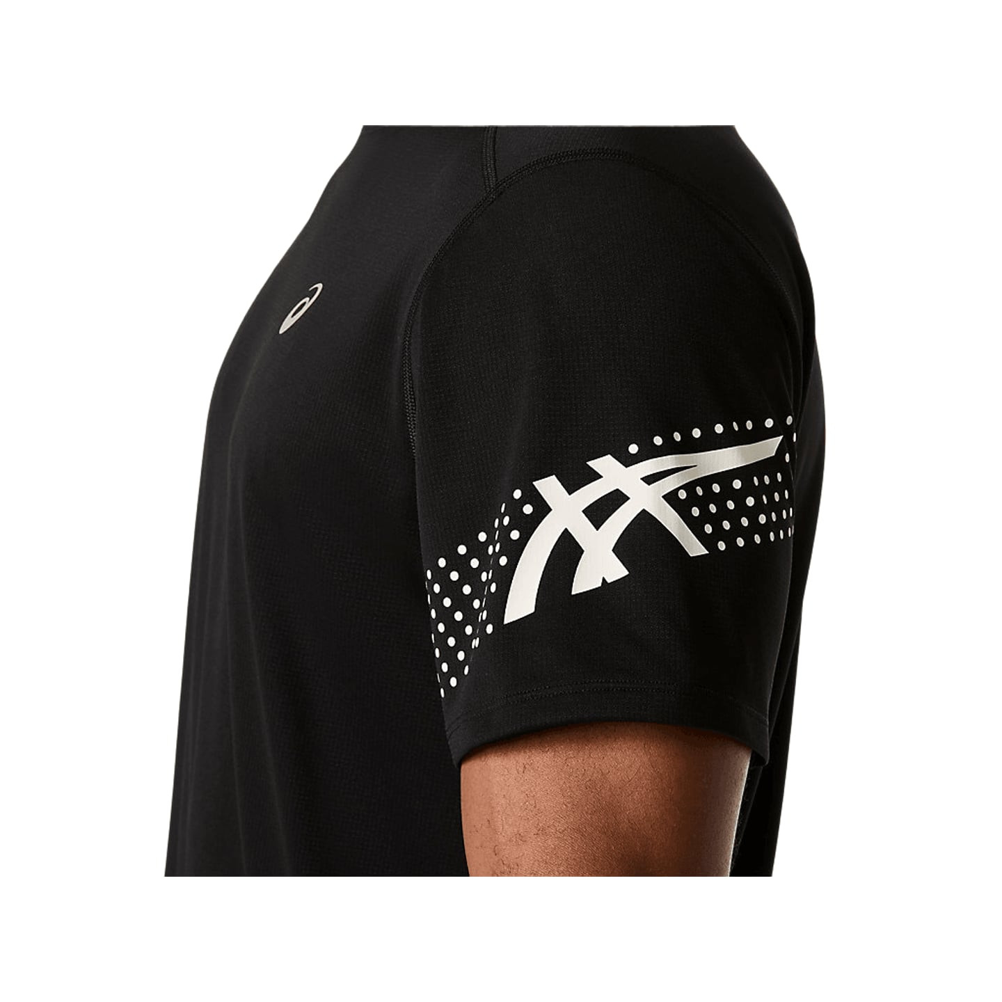 Détail : Asics Haut De Running Manches Courtes Icon Ss Top Homme, maille respirante