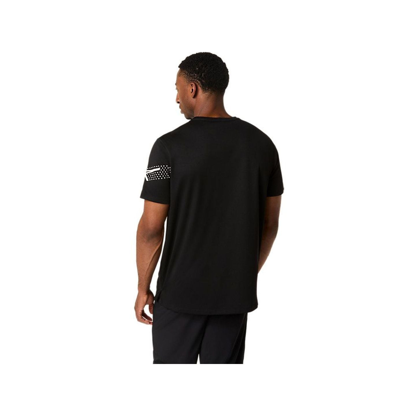 Asics Haut De Running Manches Courtes Icon Ss Top Homme porté par un coureur