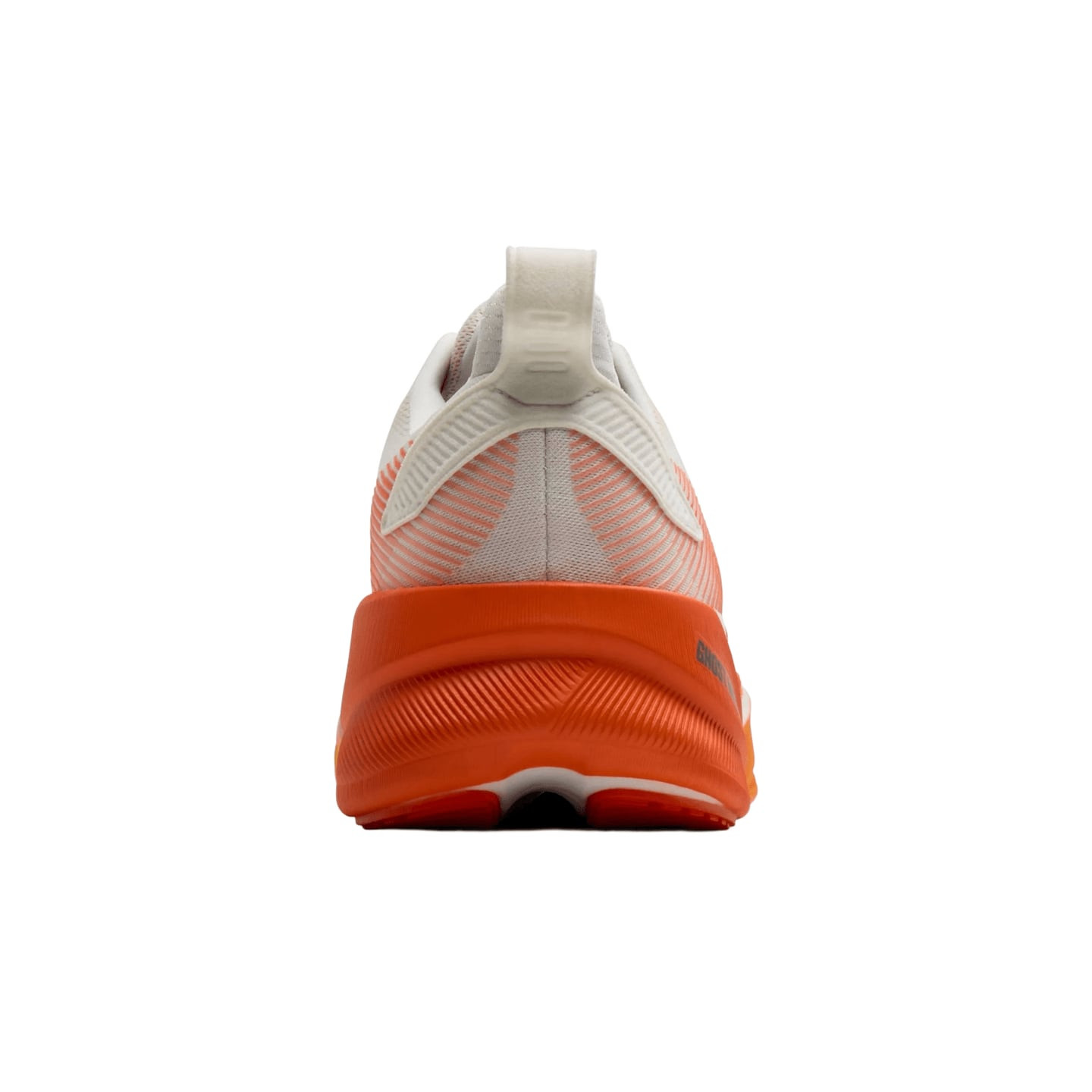 Vue arrière de la Brooks Ghost Max 4 : col rembourré, tirant et épaisse semelle intermédiaire orange