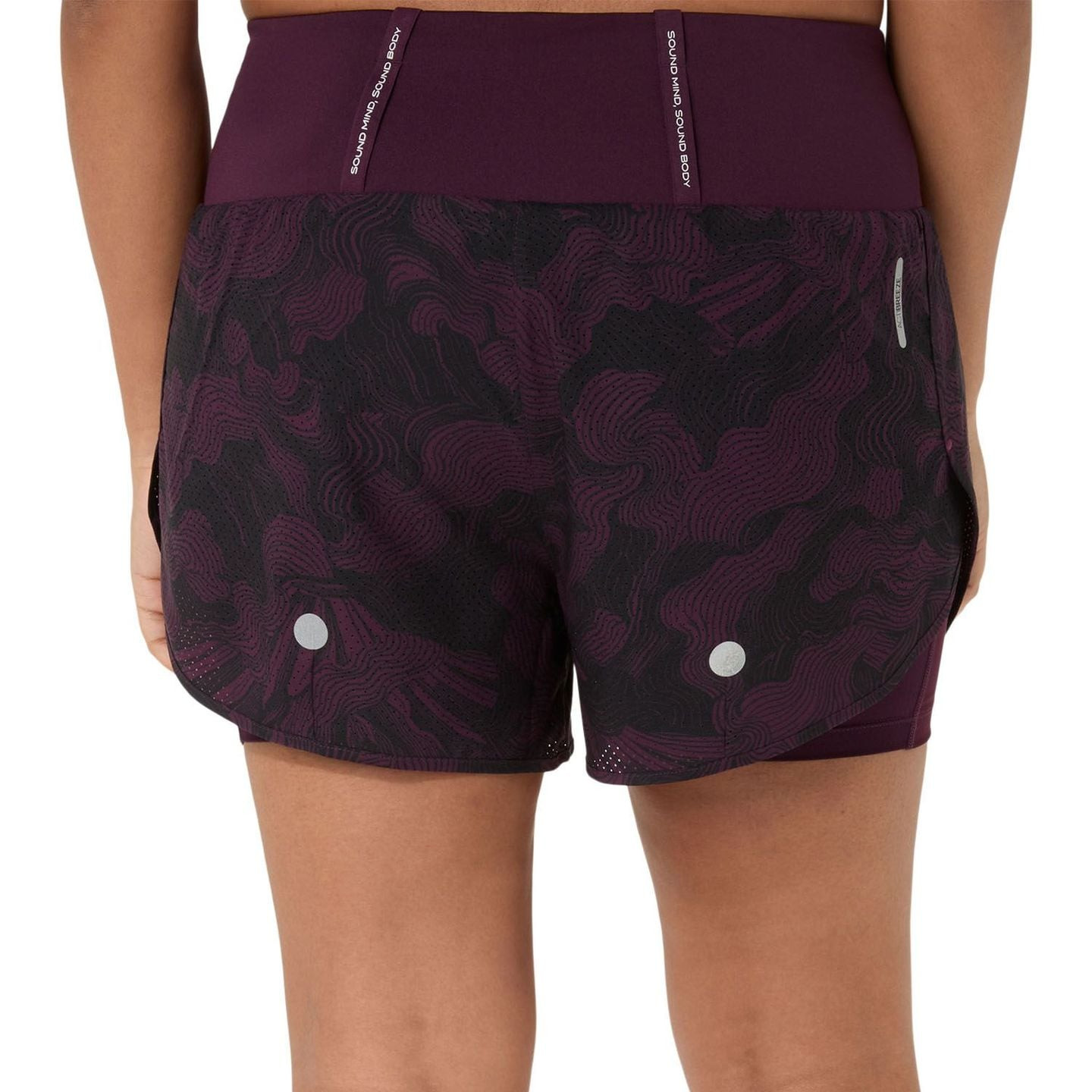 Packshot : Asics Short De Running 2-En-1 Road All Over Print 3,5 Pouces Femme