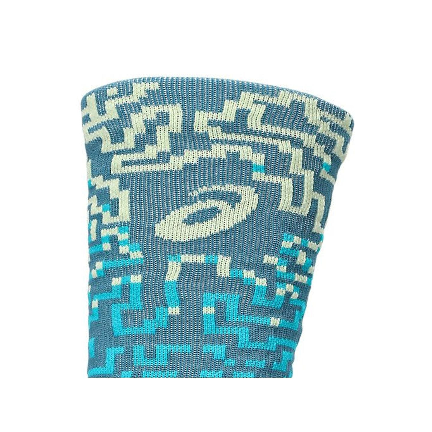 Détail de la maille respiratoire des Asics Chaussettes De Running Mi-Mollet Performance Run Crew Mai