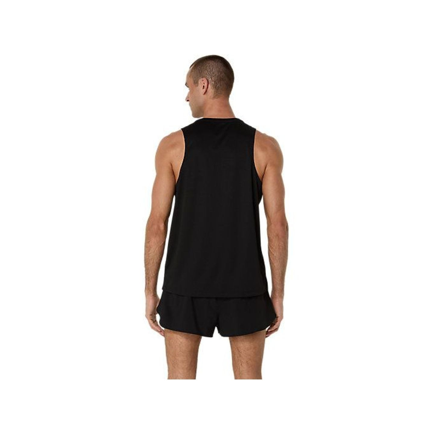 Coureur portant le Asics Débardeur De Running Core Singlet Respirant Et Léger Homme