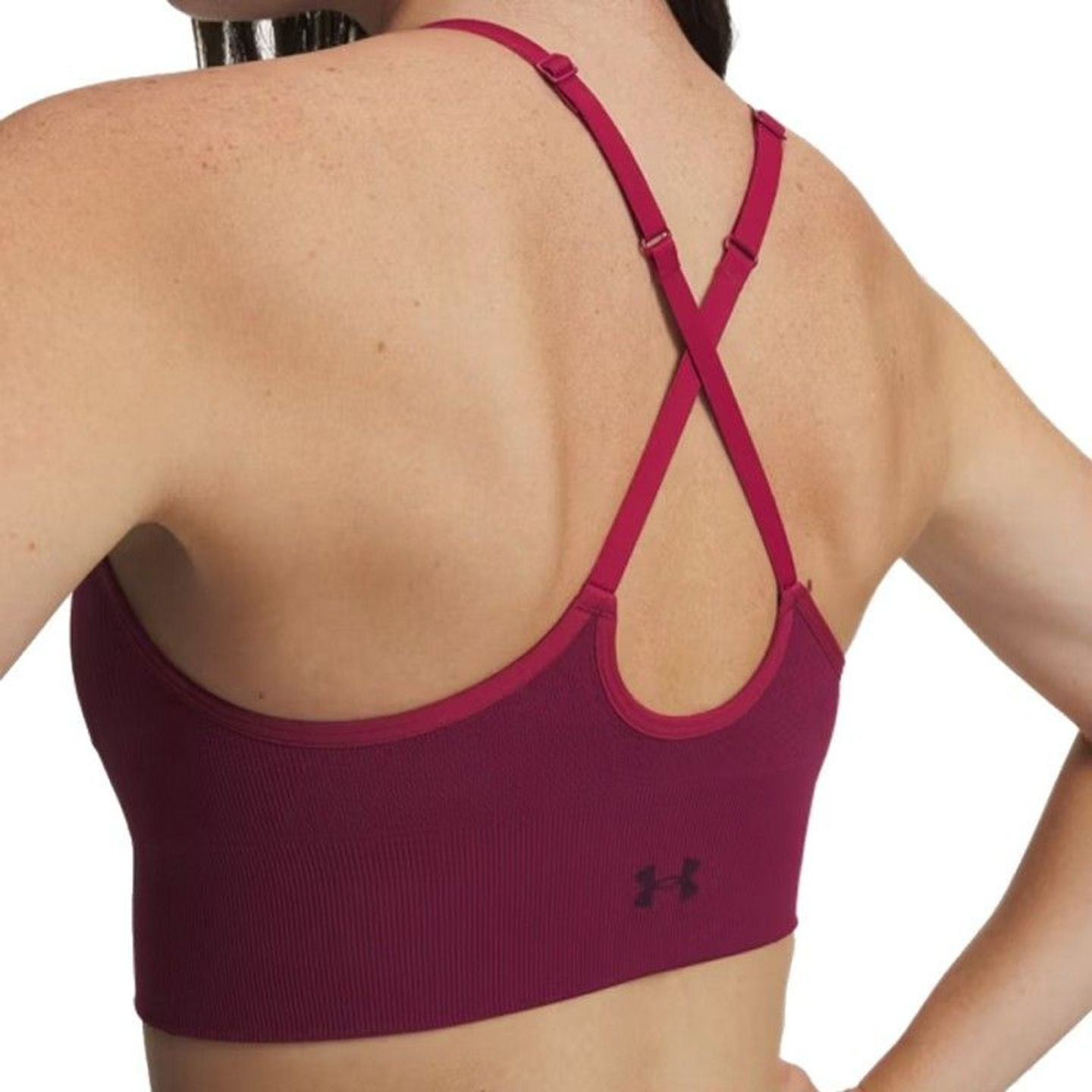Vue de dos du soutien-gorge Under Armour Vanish Seamless Low bordeaux, bretelles croisées réglables 
