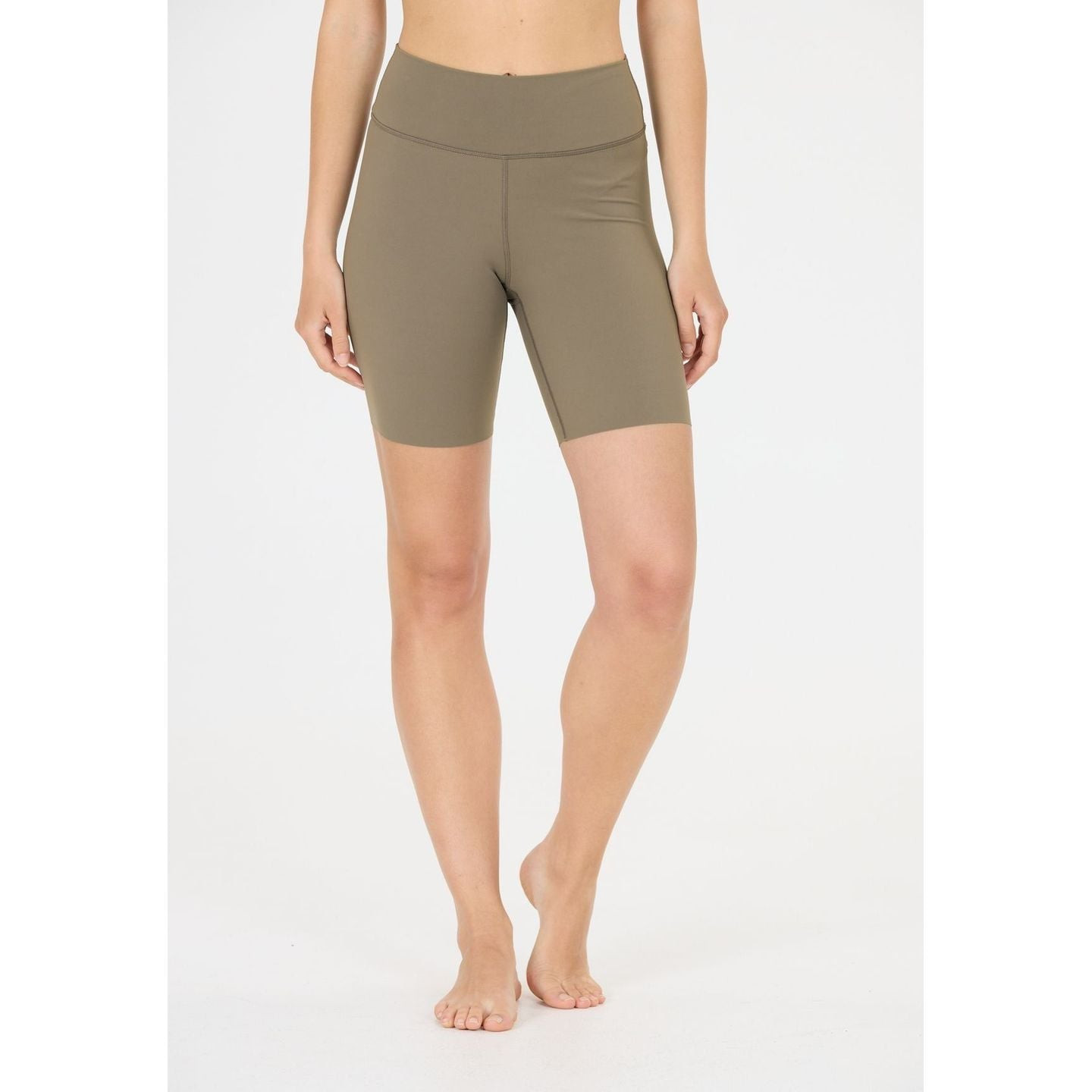 Athlecia Leggings Courts De Sport Bloom V2 Taille Haute Séchage Rapide Femme portés en extérieur