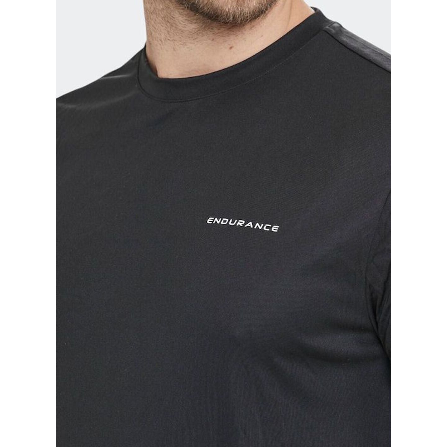 Endurance T-Shirt De Sport À Manches Courtes Dipose V2 Coupe Ouverte Homme, détail tissu respirant.