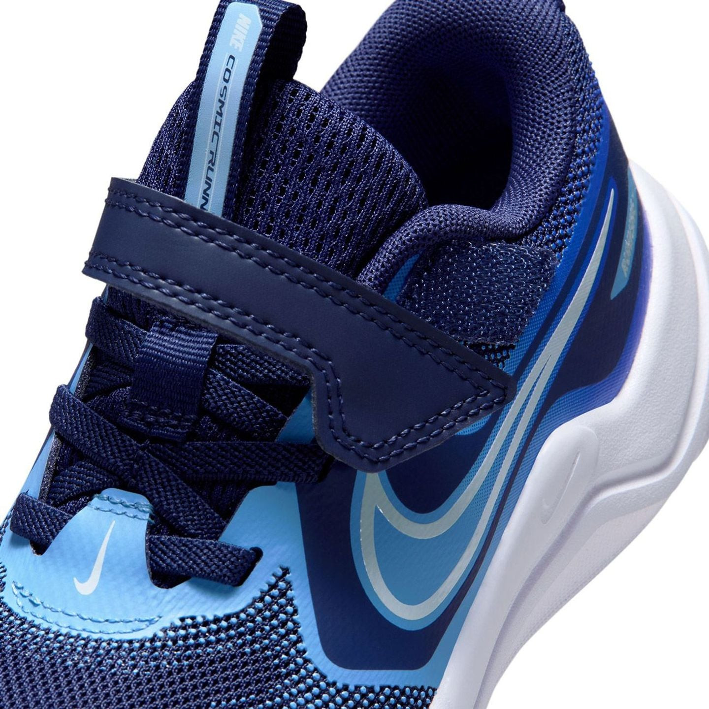 Détail des Nike Chaussures De Running Enfant Cosmic Runner Grd Ps Lacets Élastiques Garçon