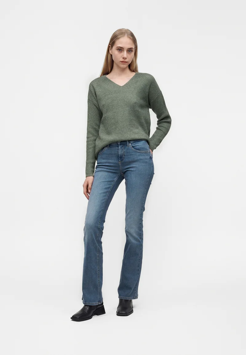 Pull-over ONLCAMILLA V-Neck ONLY - Confort doux & style intemporel
