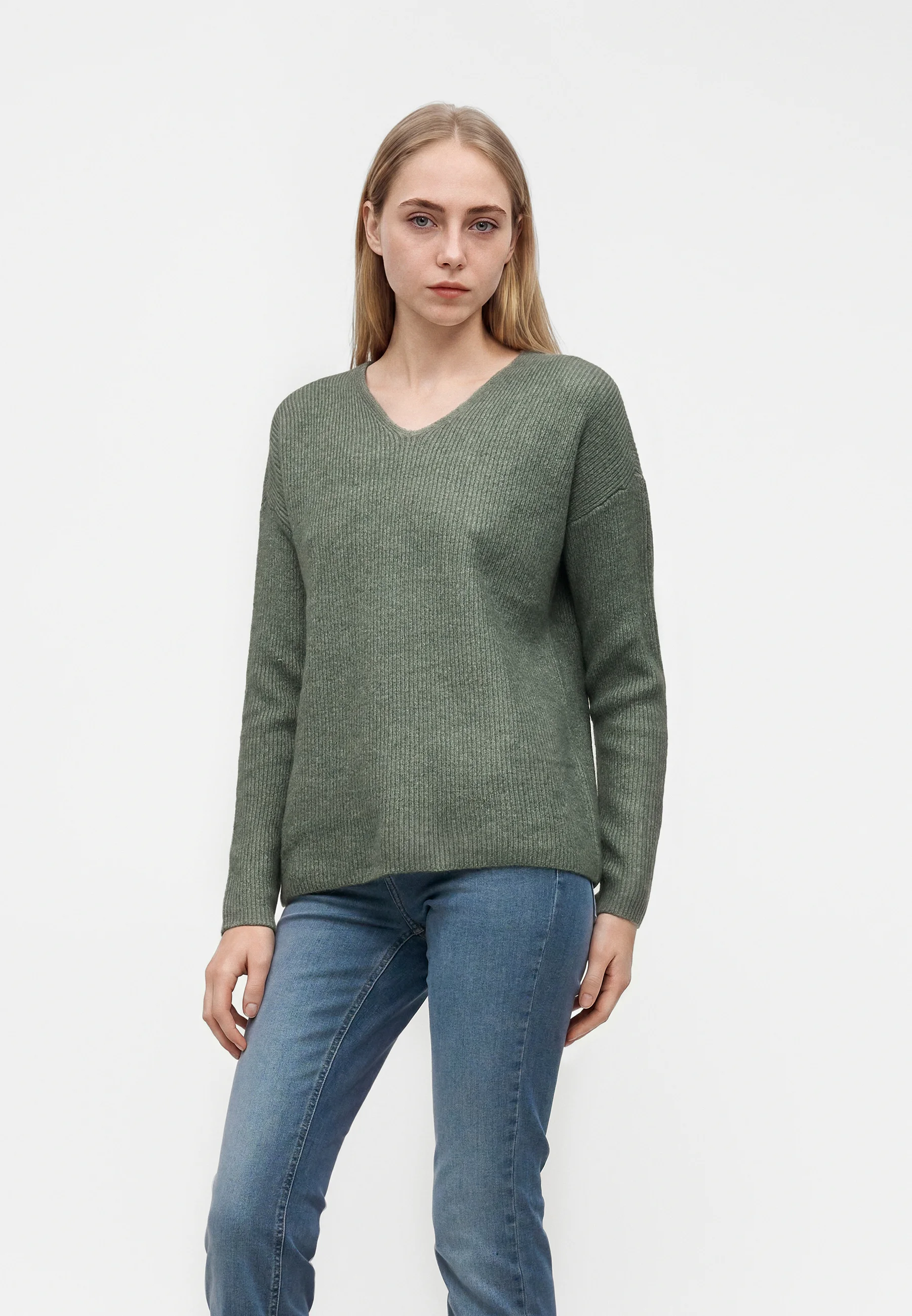 Pull-over ONLCAMILLA V-Neck ONLY - Confort doux & style intemporel