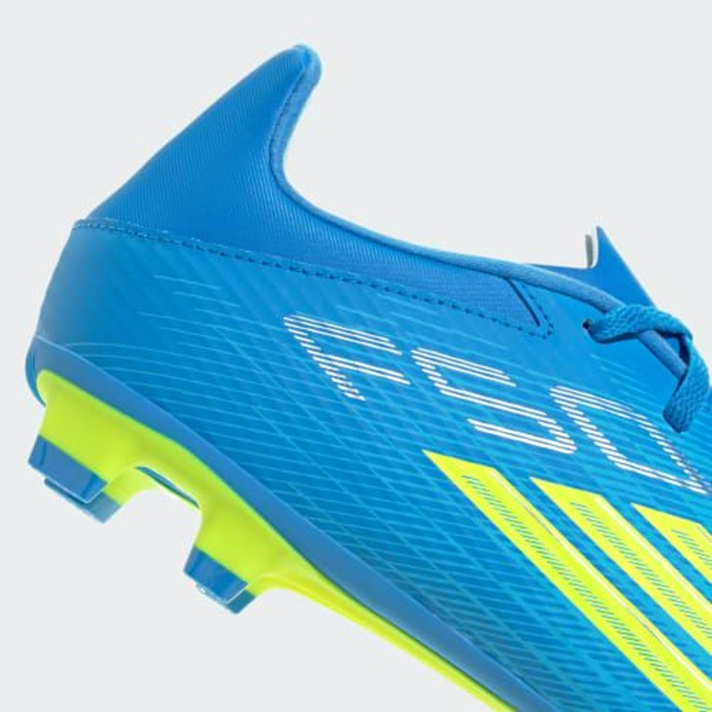 Détail de la tige Fiberskin des Adidas Chaussures De Football F50 Club FG/MG Terrains Fermes Et Synt
