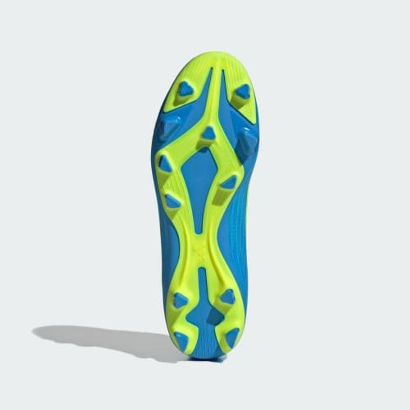 Packshot des Adidas Chaussures De Football F50 Club FG/MG Terrains Fermes Et Synthétiques Unisexe