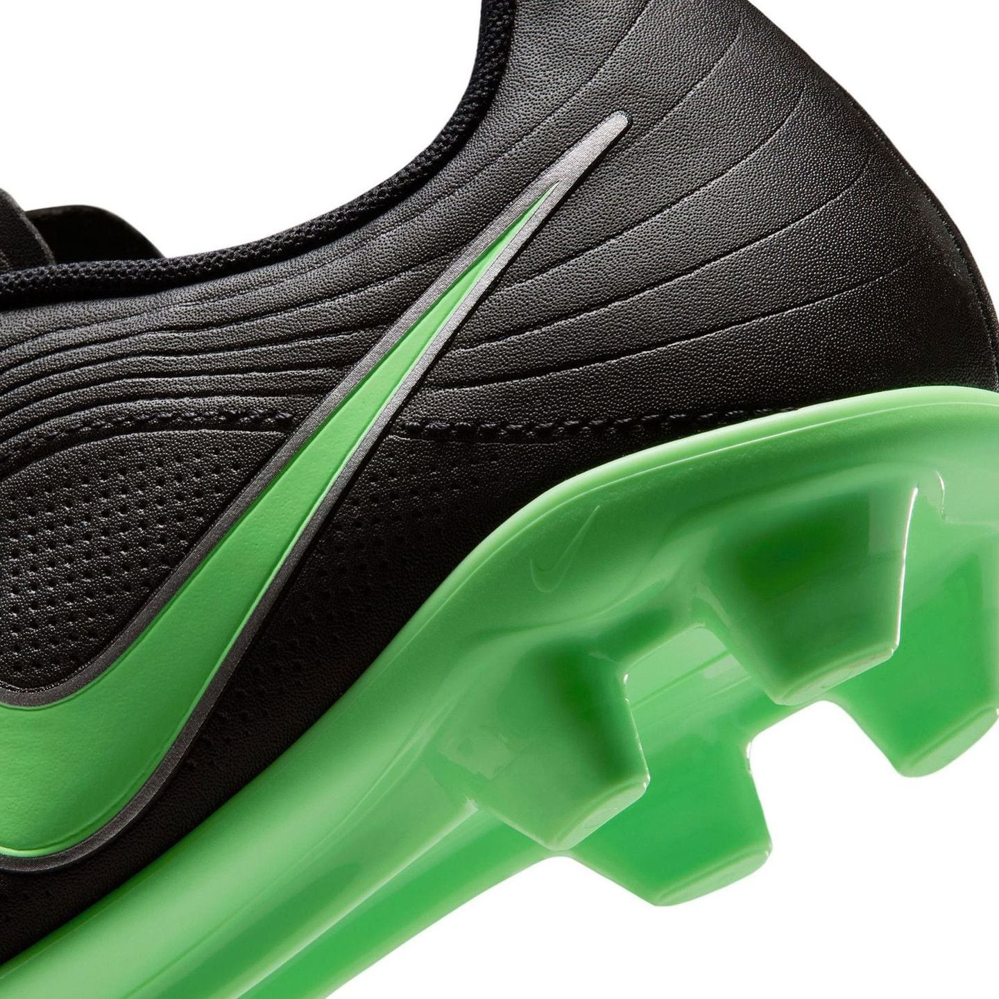 Vue de détail des Nike Chaussures De Football Multisurfaces Tiempo Maestro Club Junior Crampons FG/M