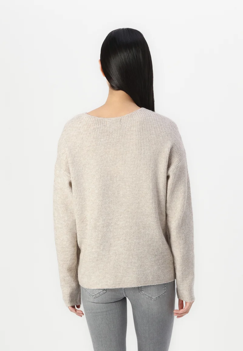 Pull V-Neck ONLY Camilla - Pull-over élégant et polyvalent