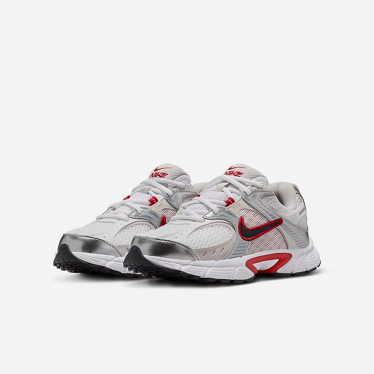 Nike V5 RNR (GS) : Style Y2K et confort optimal pour les juniors