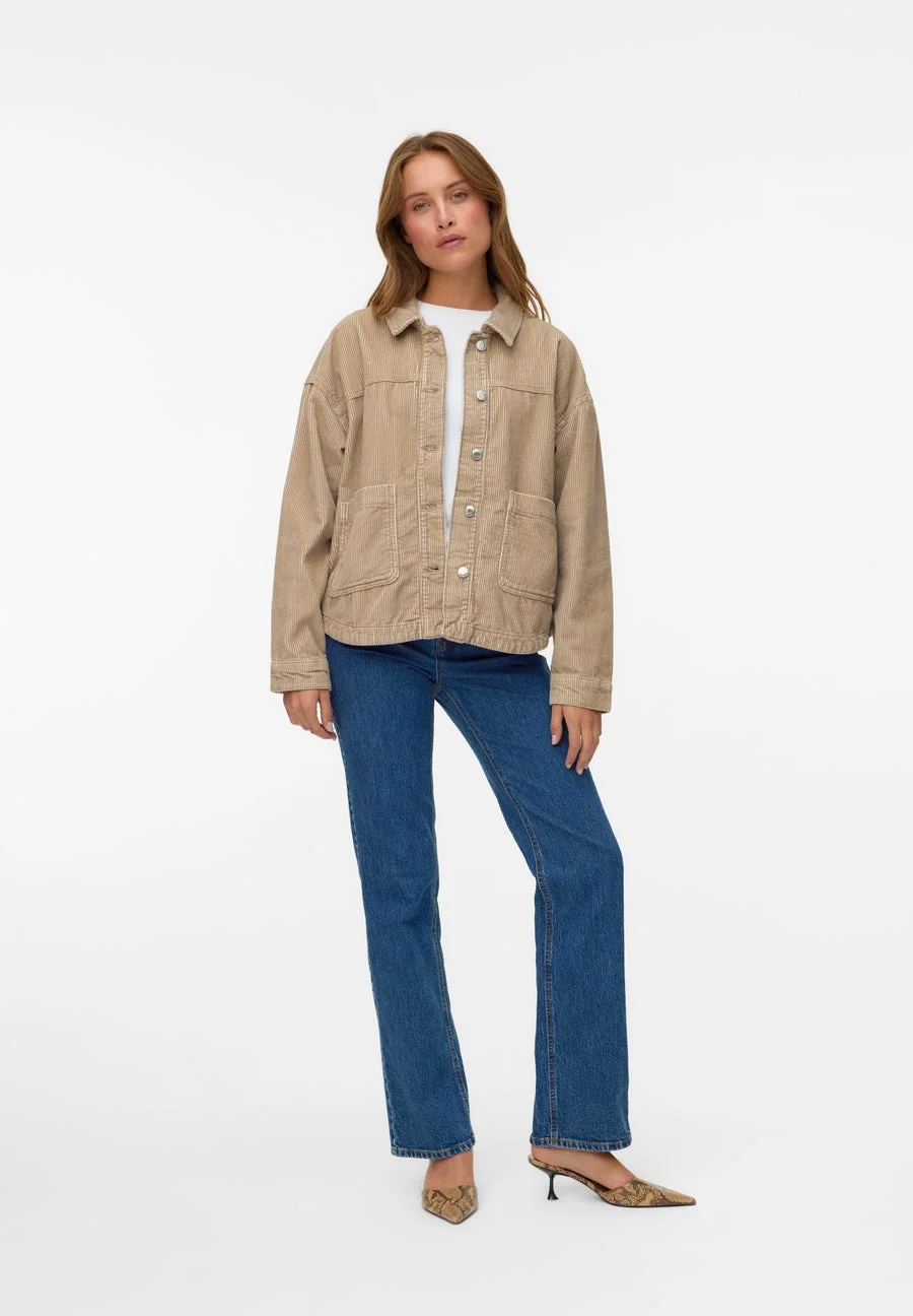 Veste-chemise VERO MODA : élégance en velours côtelé recyclé