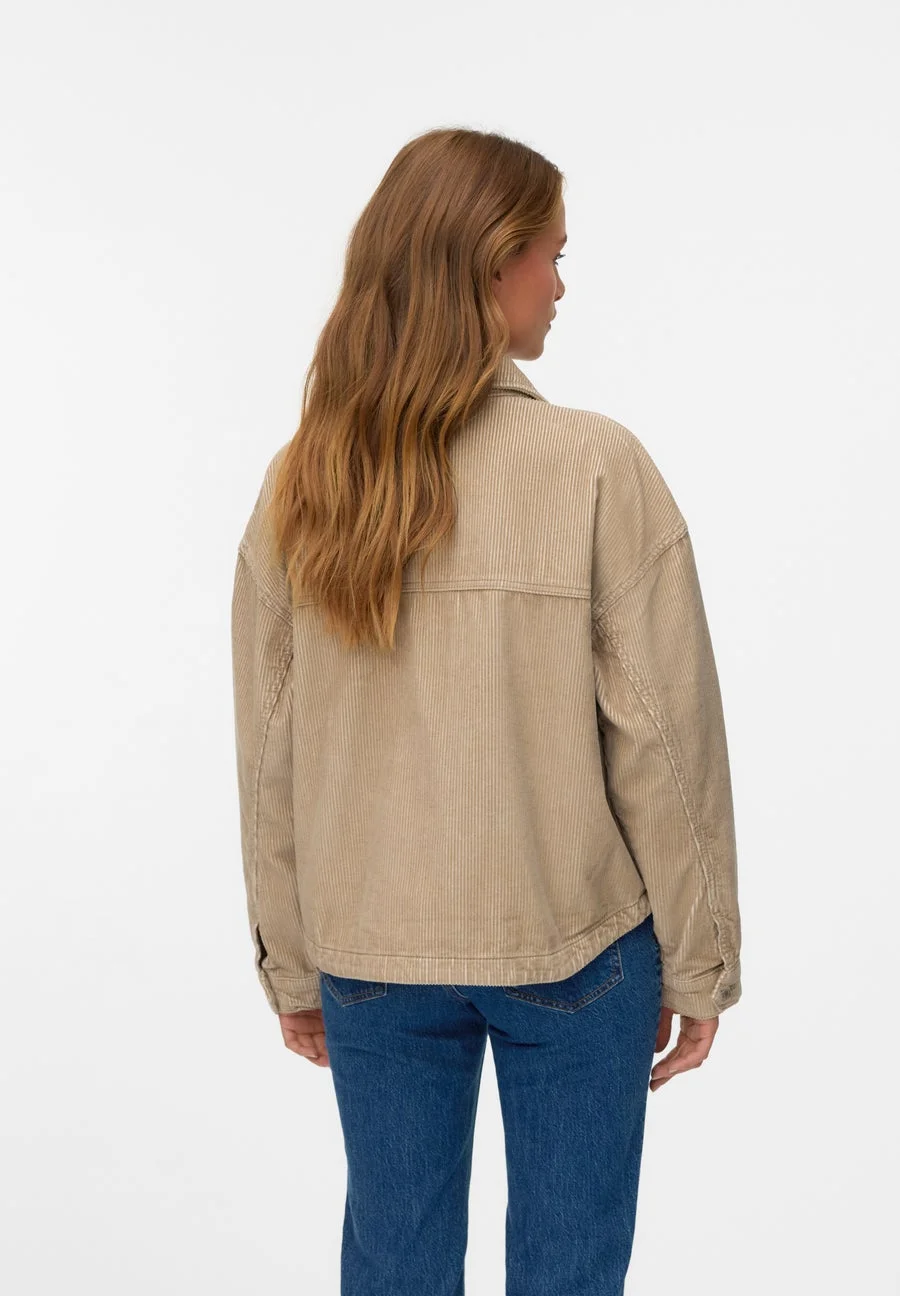 Veste-chemise VERO MODA : élégance en velours côtelé recyclé