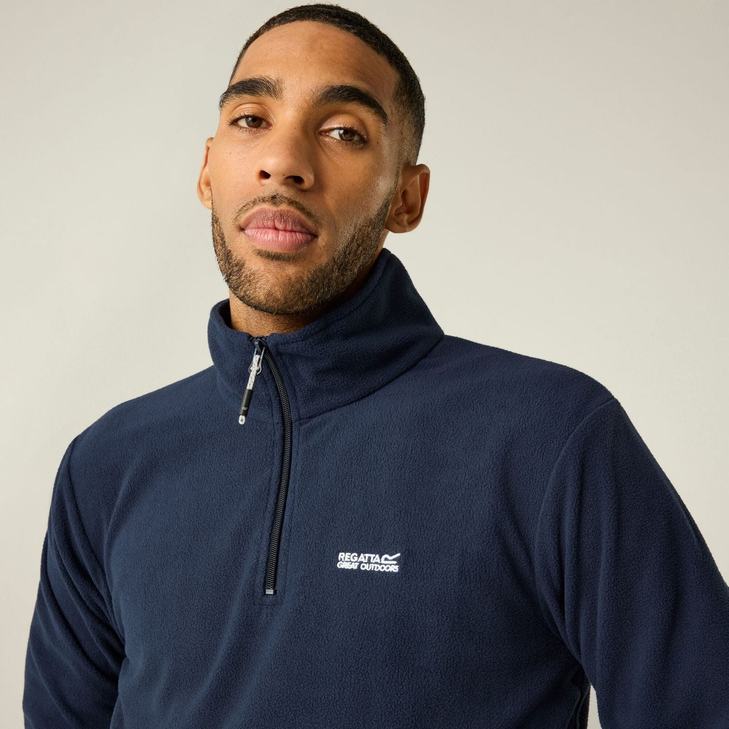 Regatta Polaire Demi-Zip Thompson Couche Intermédiaire Randonnée Homme lors d'une randonnée