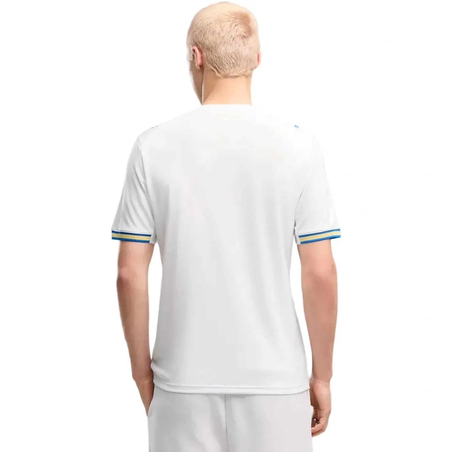 Vue arrière du maillot domicile réplique OM porté par un mannequin, dos blanc uni et liseré rayé ble