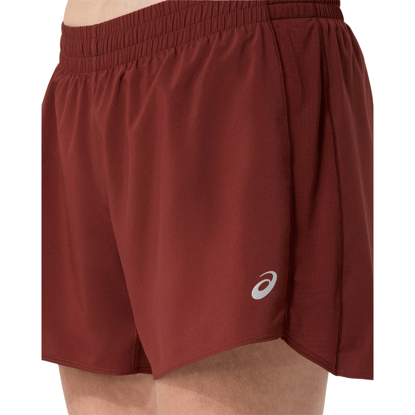 Détail du Asics Short De Running Core 4 Pouces Léger Femme : ceinture, poche et tissu technique.